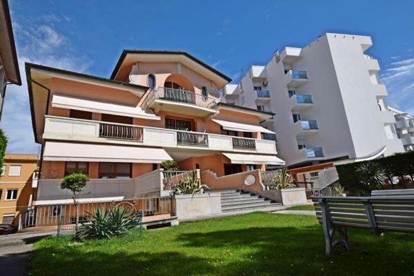 Villa Lory Lignano Sabbiadoro Eksteriør bilde